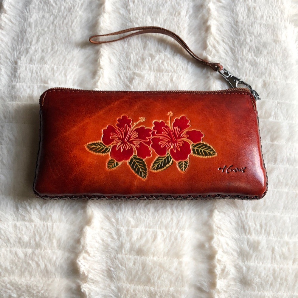 Hawaii Wristlet